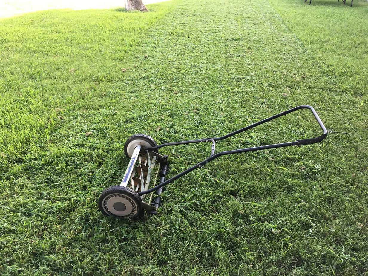 How a Lawn Mower Works