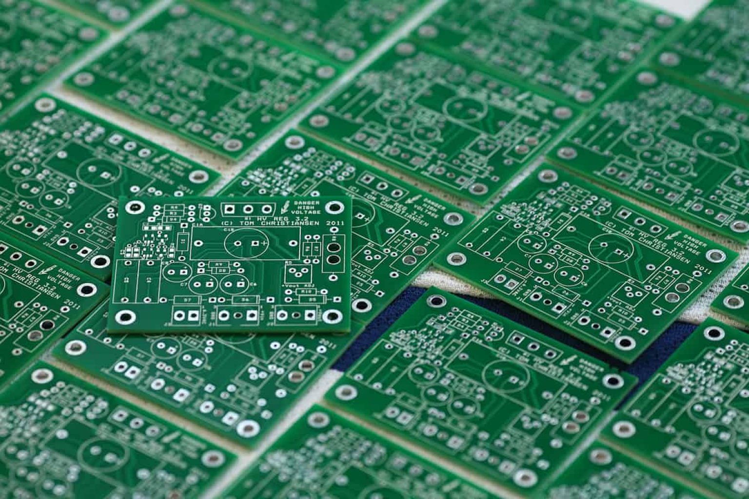 8 Things to Have in Mind When Building Your First PCB Prototype Circuit Diagram