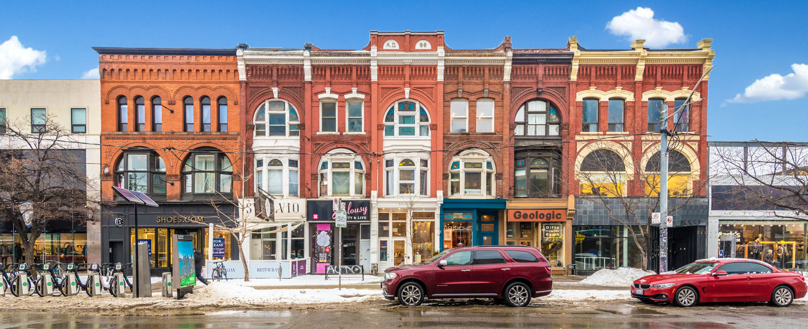 12 Best Areas to Live in Toronto for Young Professionals in 2021