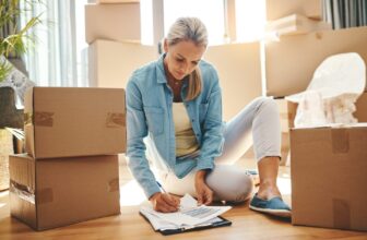 Surviving Moving Day Without Losing Your Mind – 4 Tips to Know