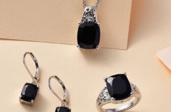 must have jewelry pieces for your collection