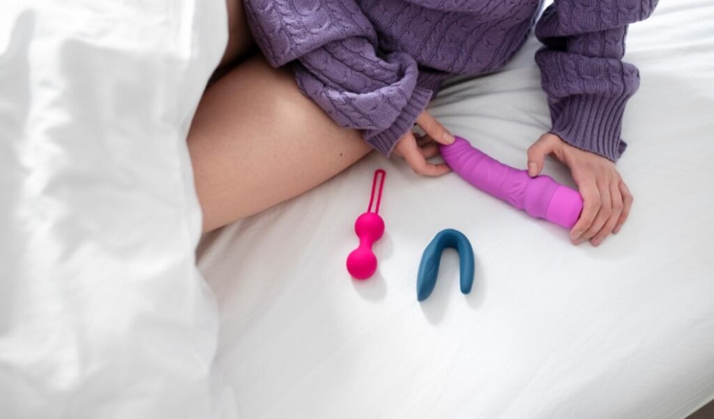 Classic Harness and Dildo Strap-Ons