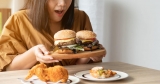 5 Warning Signs You have a Binge Eating Disorder – 2024 Guide