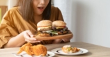 5 Warning Signs You have a Binge Eating Disorder – 2024 Guide