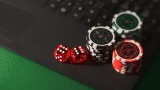 Brick-and-Mortar vs. Online Casinos: The Power of Addiction