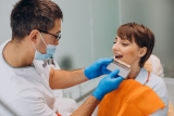 7 Reasons to Choose Dental Implants Over Dentures