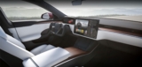 Full Digital Cockpit: Enhancing User Experience With Intuitive and Customizable Designs