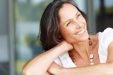 How to Grow Old and Have Healthy Skin – 2024 Guide