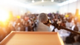 How to Hire a Good Keynote Speaker for Your Corporate Event – 2024 Guide