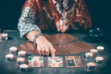 Phone Psychics vs. In-Person Readings ─ Pros and Cons for Relationship Insights