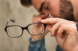 Eye Health Insights: Why Do My Eyes Hurt with My Glasses?