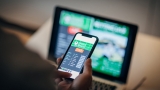 Is It Possible To Make Money While Betting Online in 2024