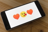 8 Best Emoji Apps for Android Devices in 2024