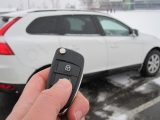 How to Get Out of a Locked Car – 2024 Guide