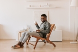 How to Make a Long-Distance Relationship Work When You Met Online?