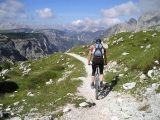 5 Best Mountain Bikes Under 200 in 2024