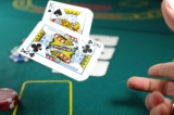 Online Poker Tips – When to Stick to Your Strategy & when to Improvise